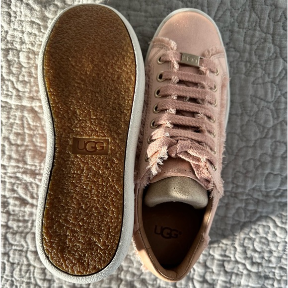 NIB!!! UGG Milo Spill Seam Sneakers - Picture 5 of 8